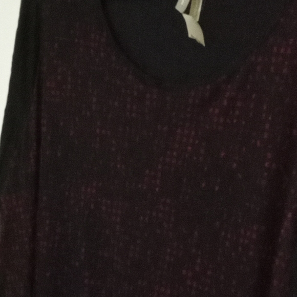 Blouse/Top - Picture 2 of 4